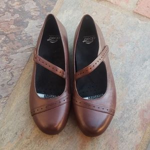 Mary Jane abeo's size 7